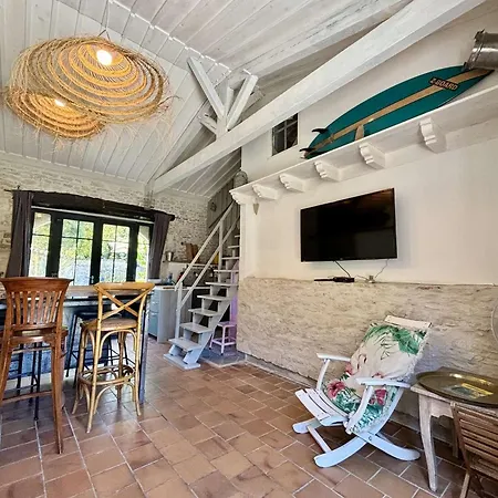 Holiday home Maison Renovee Pres De La Plage, Jardin Prive Et Terrasse - 4 Couchages - Fr-1-246a-321